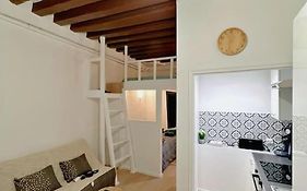 Appartement Au Centre De Paris